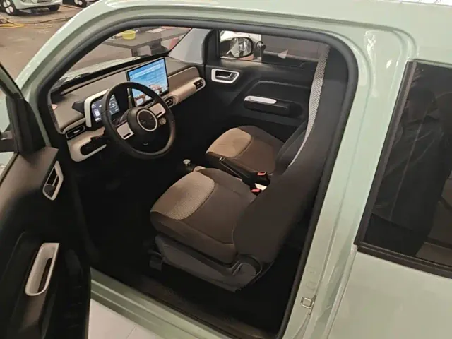 Wuling Hongguang Mini EV — Фото автомобиля 14