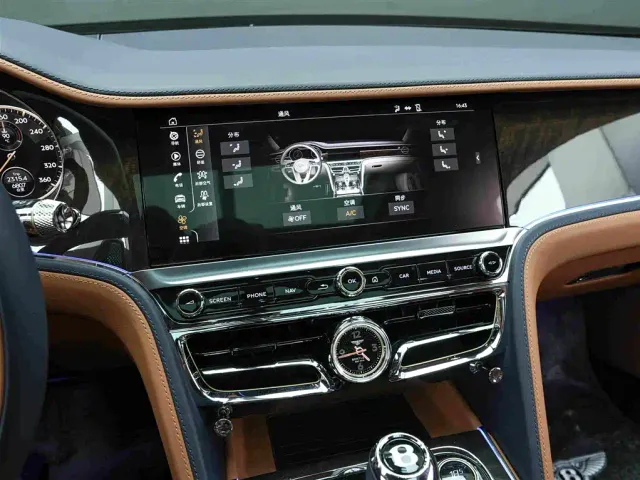 Bentley Flying Spur — Фото автомобиля 9