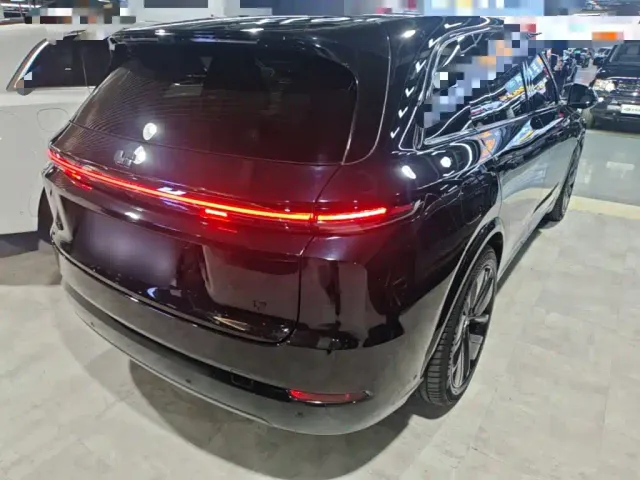 Li Auto L7 — Фото автомобиля 6