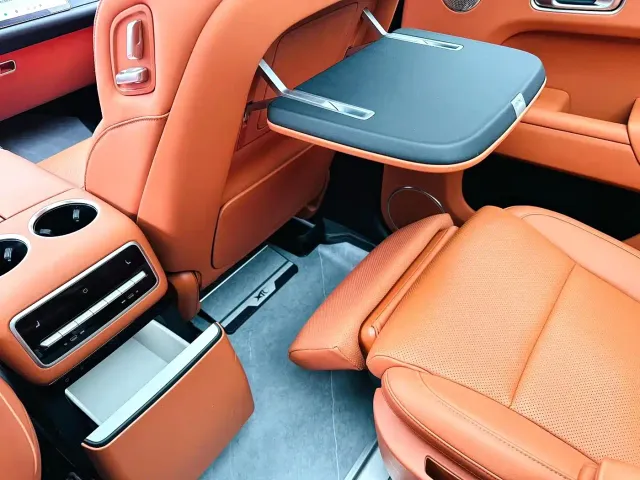 Li Auto L9 — Фото автомобиля 6