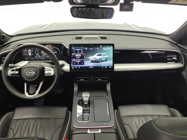GAC Trumpchi GS8 — Фото автомобиля 12