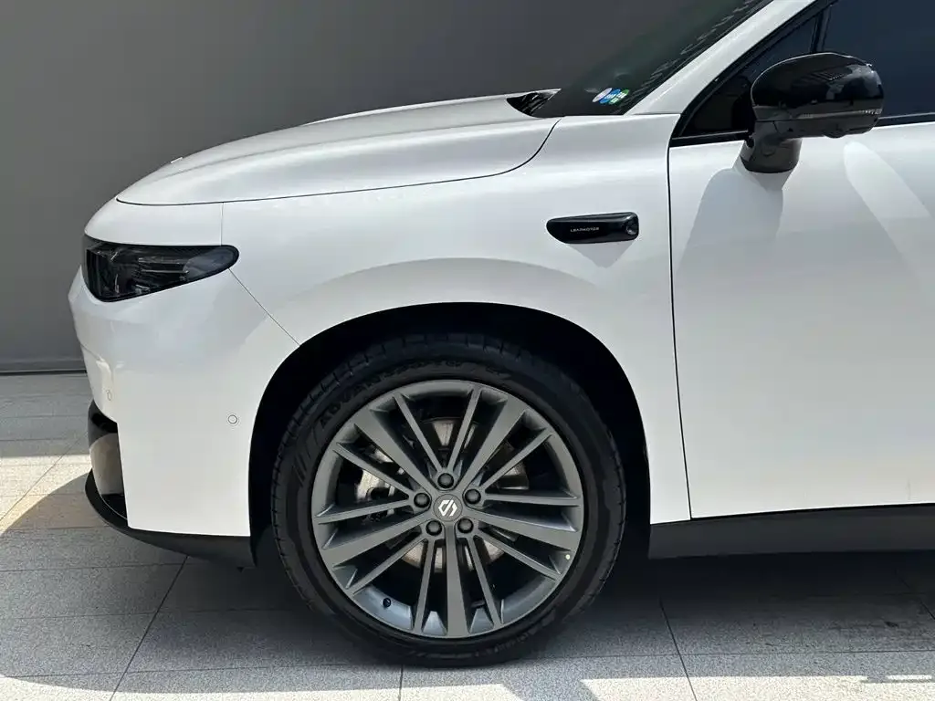 Leapmotor Leapmotor C16 2026 Model Year EREV 280 LiDAR Edition 6-Seater — Фото автомобиля 16