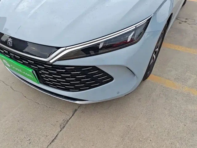 BYD Qin L — Фото автомобиля 23