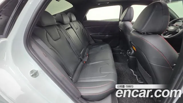 Hyundai AVANTE Новый Avante (CN7) — Фото автомобиля 20