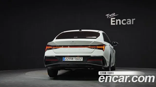 Hyundai AVANTE Новый Avante (CN7) — Фото автомобиля 4
