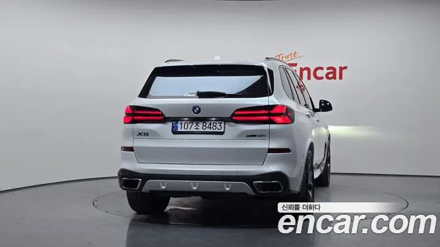 BMW X5 xDrive 40i M Sport — Фото автомобиля 4