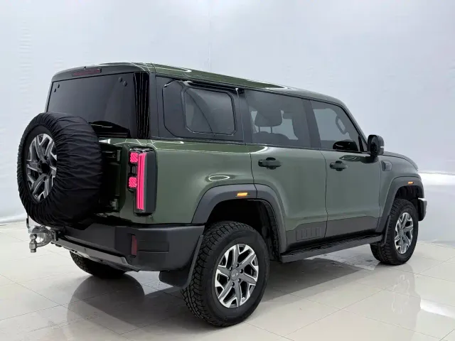 BAIC BJ40 — Фото автомобиля 12
