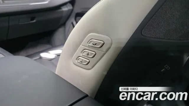 Kia EV9 — Фото автомобиля 30