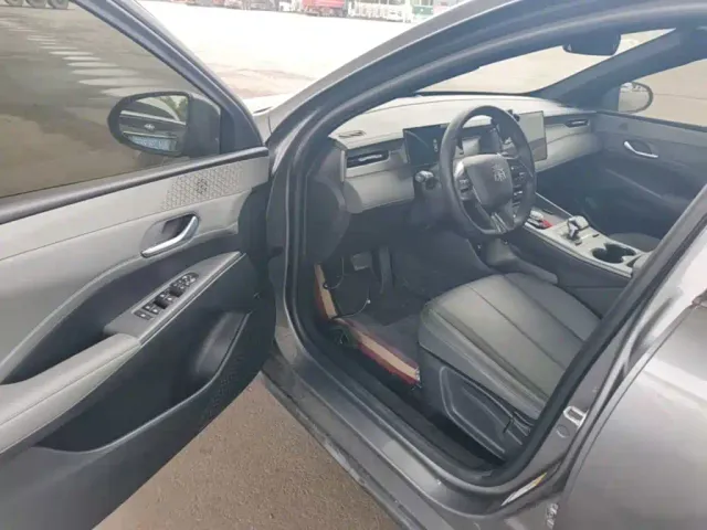 BYD Qin PLUS — Фото автомобиля 15