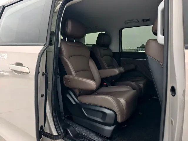 Wuling Starlight 730 — Фото автомобиля 11