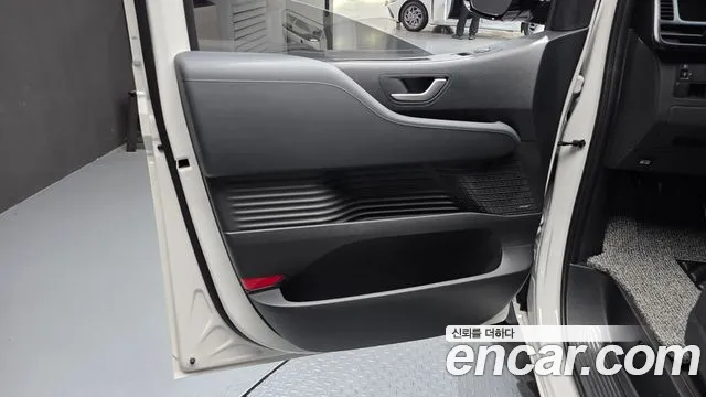 Hyundai Staria New — Фото автомобиля 13