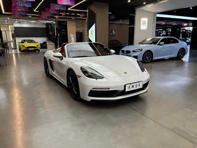Porsche 718 — Фото автомобиля 3