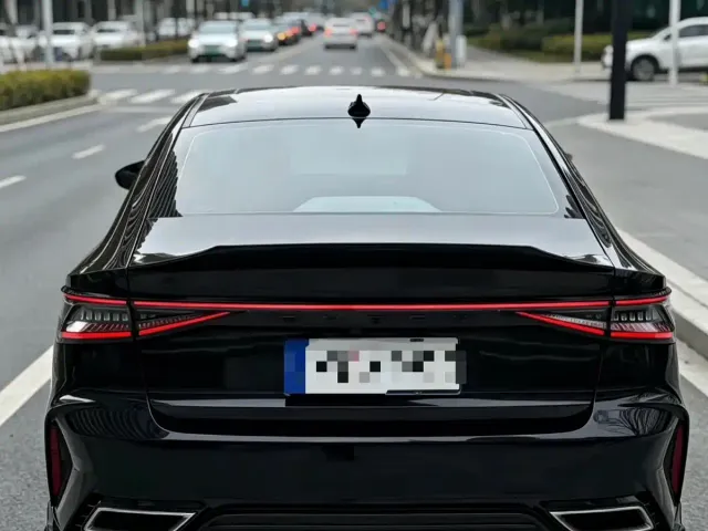Chery Arrizo 8 — Фото автомобиля 9
