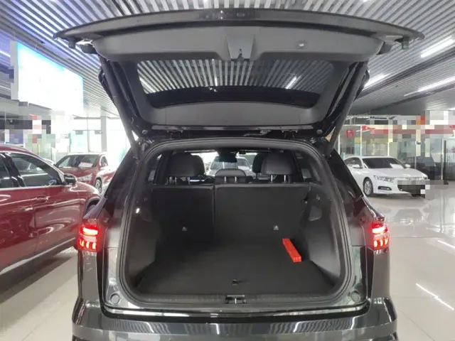 Geely Xingyue L — Фото автомобиля 18