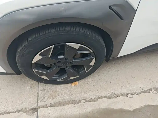 GAC Aion Y — Фото автомобиля 22