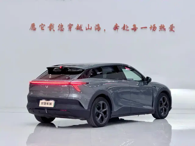 Jiyue Ji Yue 01 — Фото автомобиля 10