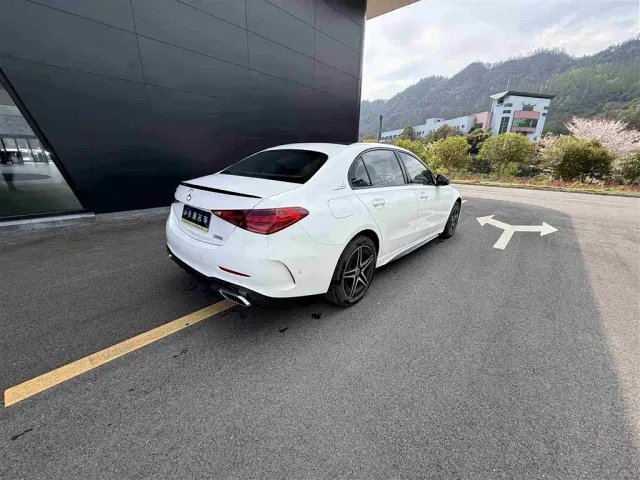 Mercedes-Benz C-Class — Фото автомобиля 4