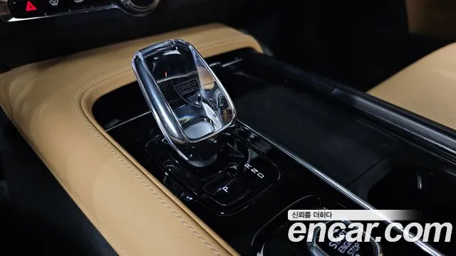 Вольво S90 — Фото автомобиля 9