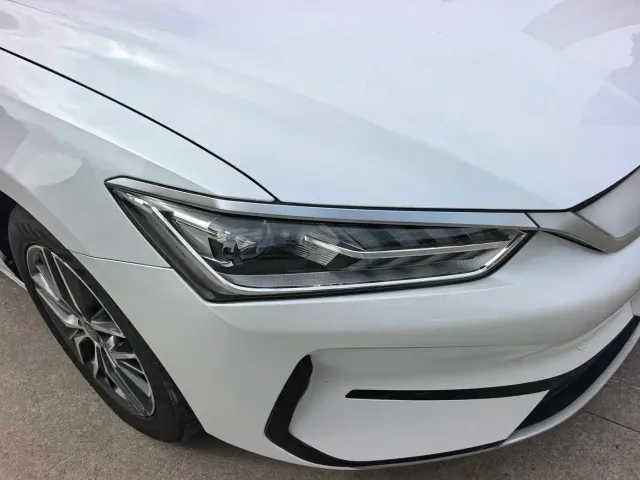 BYD Qin PLUS — Фото автомобиля 8