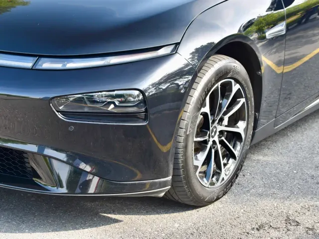 Xpeng P7 — Фото автомобиля 6