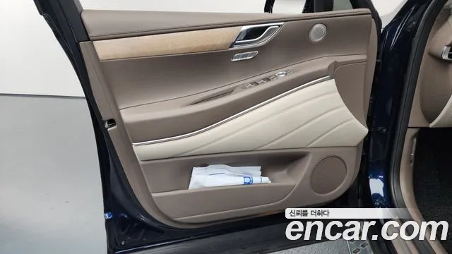 Genesis GV80 2.5T Бензин AWD — Фото автомобиля 20