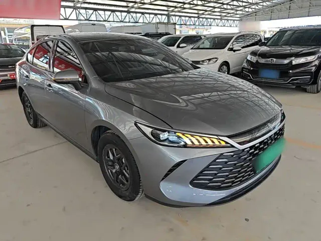 BYD Qin PLUS — Фото автомобиля 3