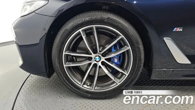 BMW 5 Series G30 — Фото автомобиля 5