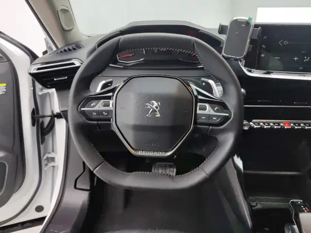 Peugeot 2008 — Фото автомобиля 15