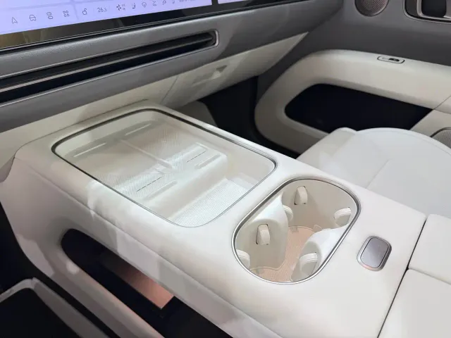 Li Auto i6 — Фото автомобиля 17
