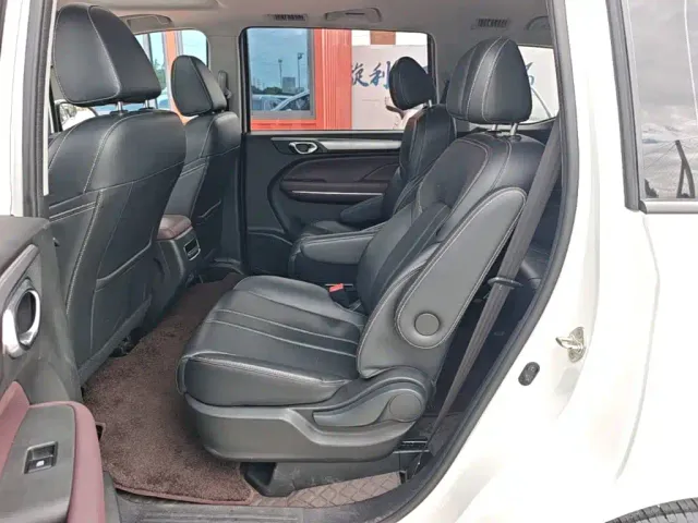 GAC Trumpchi M6 — Фото автомобиля 16