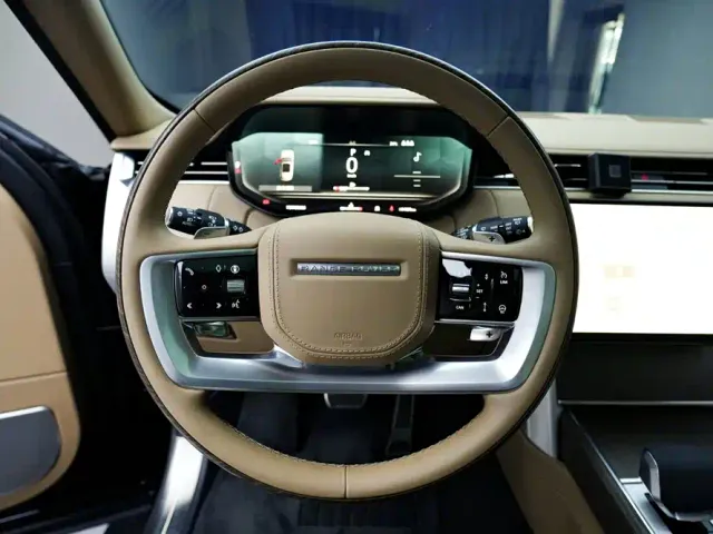 Land Rover Range Rover — Фото автомобиля 14