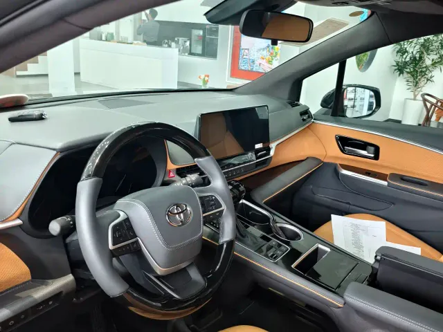 Toyota Granvia — Фото автомобиля 6