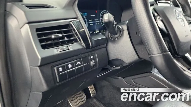 KG_Mobility_Ssangyong Rexton Новый Rexton Sport Khan Дизель 2.2 2WD — Фото автомобиля 18