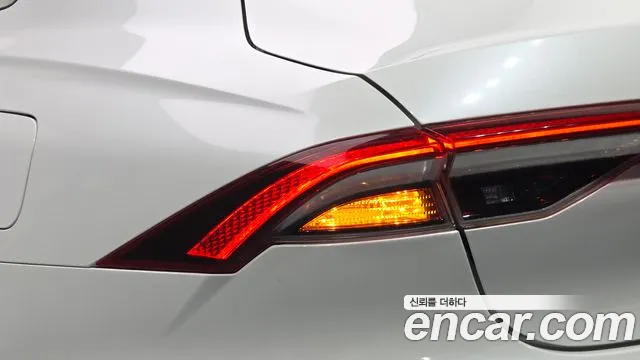 Hyundai Grandeur Grandeur (New) — Фото автомобиля 8