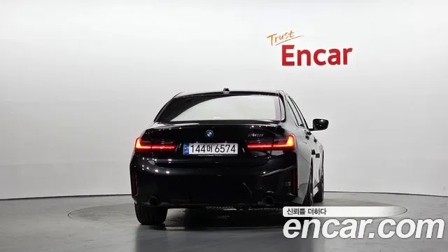 BMW 3 Series — Фото автомобиля 4