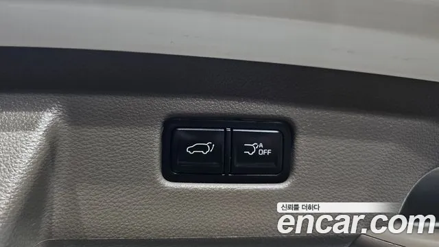 Kia Carnival Generation 4 — Фото автомобиля 19