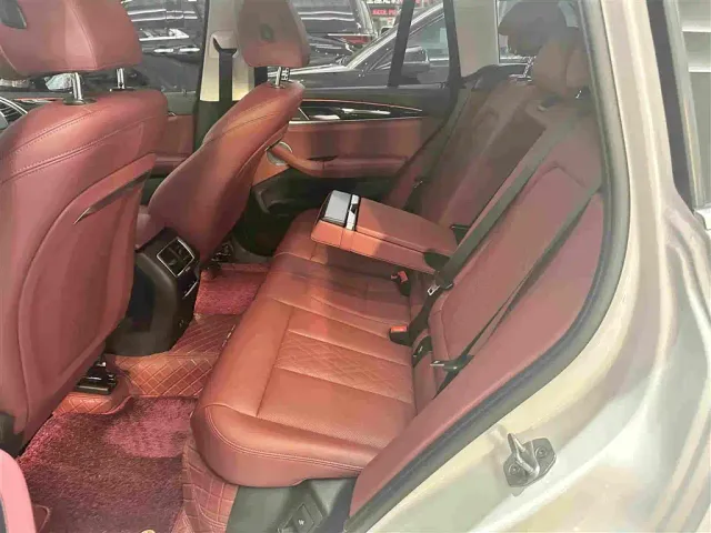 BMW X3 — Фото автомобиля 13