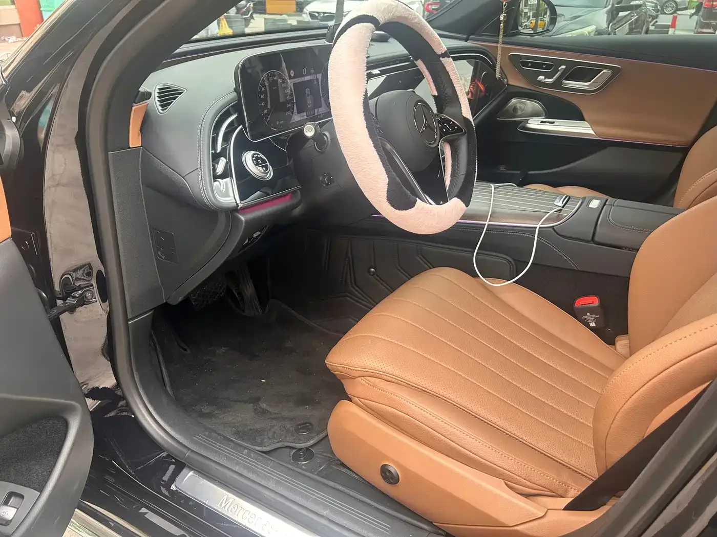 Mercedes-Benz Mercedes-Benz E-Class — Фото автомобиля 7