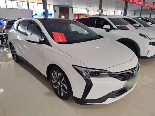 Buick Velite 6 — Фото автомобиля 3