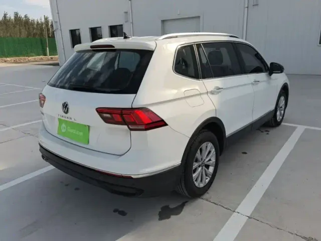 Volkswagen Tiguan L — Фото автомобиля 6