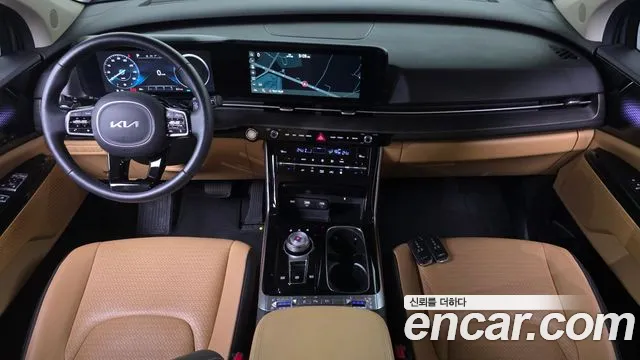 Kia Carnival Generation 4 — Фото автомобиля 10