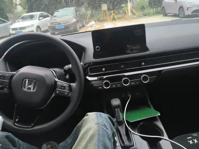 Honda Civic — Фото автомобиля 15