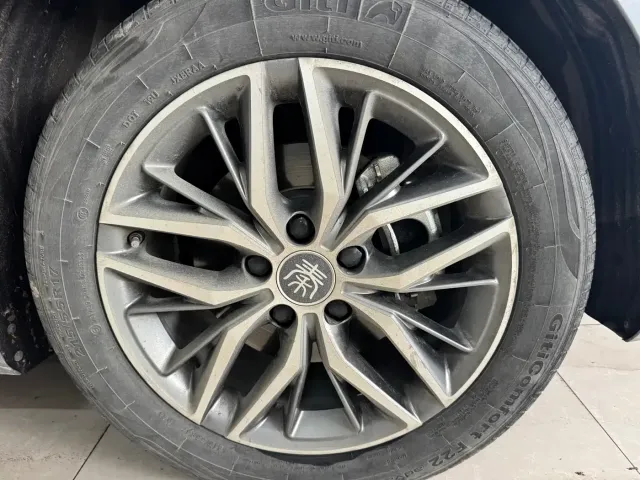 BYD Qin PLUS — Фото автомобиля 5