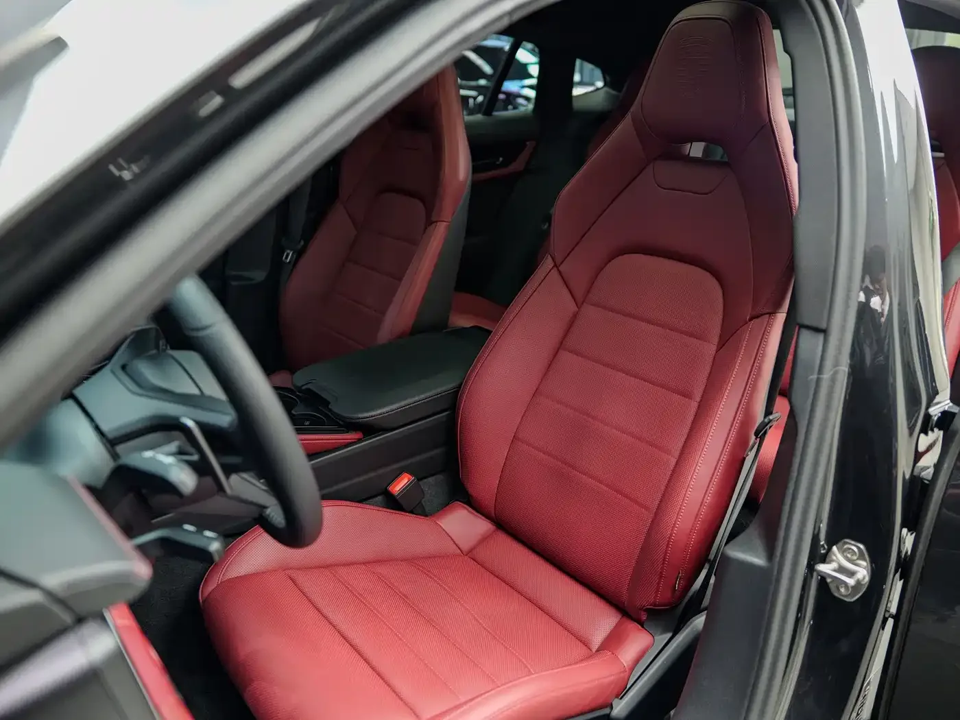Porsche Panamera 2024 Panamera 2.9T — Фото автомобиля 9