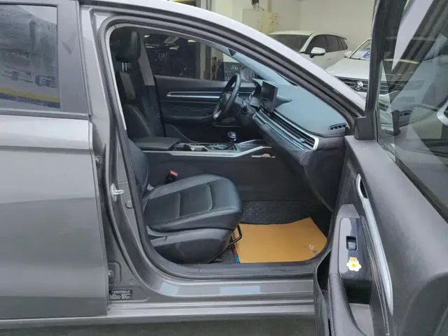 Geely Emgrand — Фото автомобиля 8