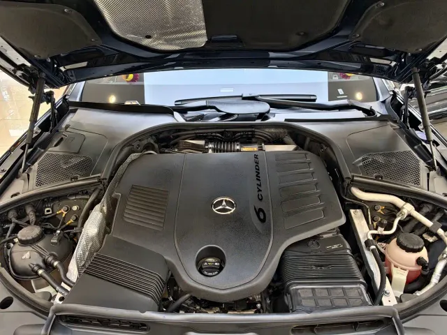 Mercedes-Benz S-Class — Фото автомобиля 18
