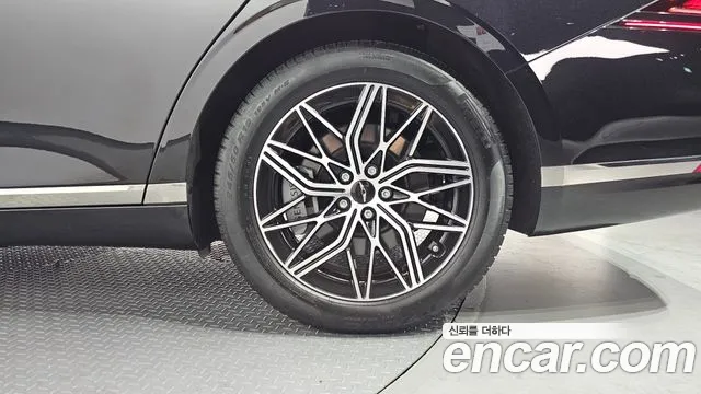Genesis G90 Бензин 3.5 турбо AWD — Фото автомобиля 21