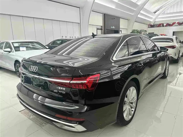 Audi A6L — Фото автомобиля 20