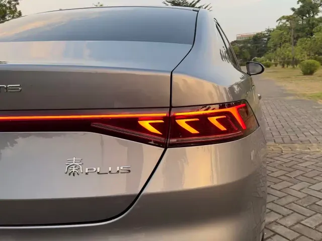 BYD Qin PLUS — Фото автомобиля 12