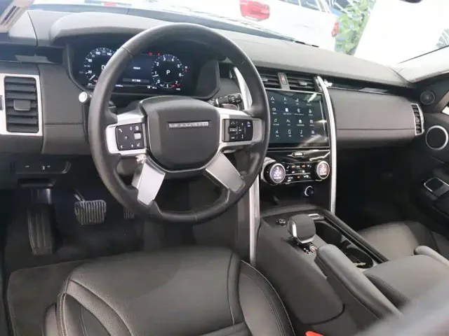 Land Rover Discovery — Фото автомобиля 14